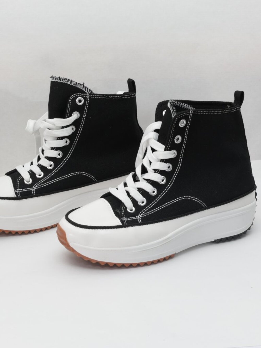 Mudd Gym Platform Lace up wedge sneakers BLACK Women's junior 10